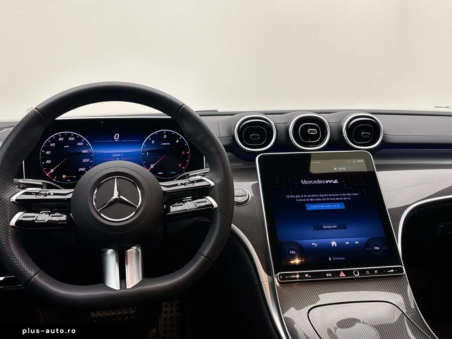MERCEDES-BENZ C 300 d AMG Distronic Totwinkel Amb CarPlay