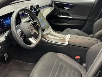 MERCEDES-BENZ C 300 d AMG Distronic Totwinkel Amb CarPlay
