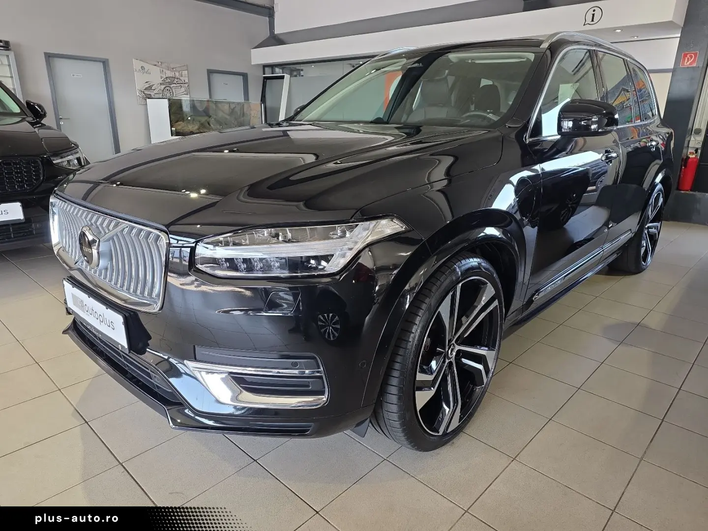 VOLVO XC90 T8 Ultimate Bright Recharge AWD Massage B&W