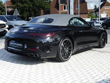 MERCEDES-BENZ SL 63 AMG 4M  AIRSCARF 360  BURMESTER
