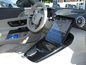 MERCEDES-BENZ SL 63 AMG 4M  AIRSCARF 360  BURMESTER