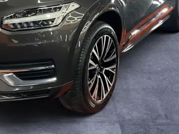 VOLVO XC90 T8 AWD Recharge Plus Bright - 7-Sitzer Pano