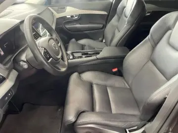 VOLVO XC90 T8 AWD Recharge Plus Bright - 7-Sitzer Pano