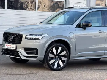 VOLVO XC90 T8 Dark Luft AHK Pano H&K Unfallfrei wieNEU