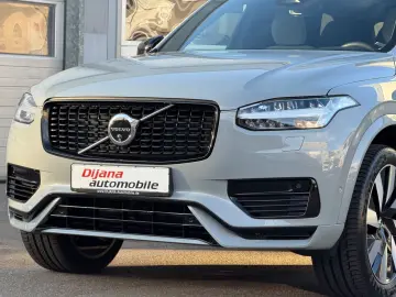 VOLVO XC90 T8 Dark Luft AHK Pano H&K Unfallfrei wieNEU