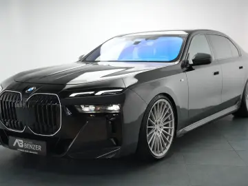 BMW 740d M-Paket ICONIC CinemaTV SkyLounge 360  HUD
