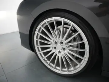 BMW 740d M-Paket ICONIC CinemaTV SkyLounge 360  HUD