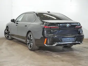 BMW 740d xDrive Limousine