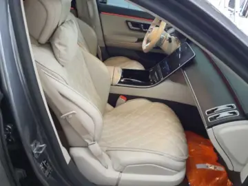 MERCEDES-BENZ Mercedes S 350d lang 4M Chauffeur-Pake…