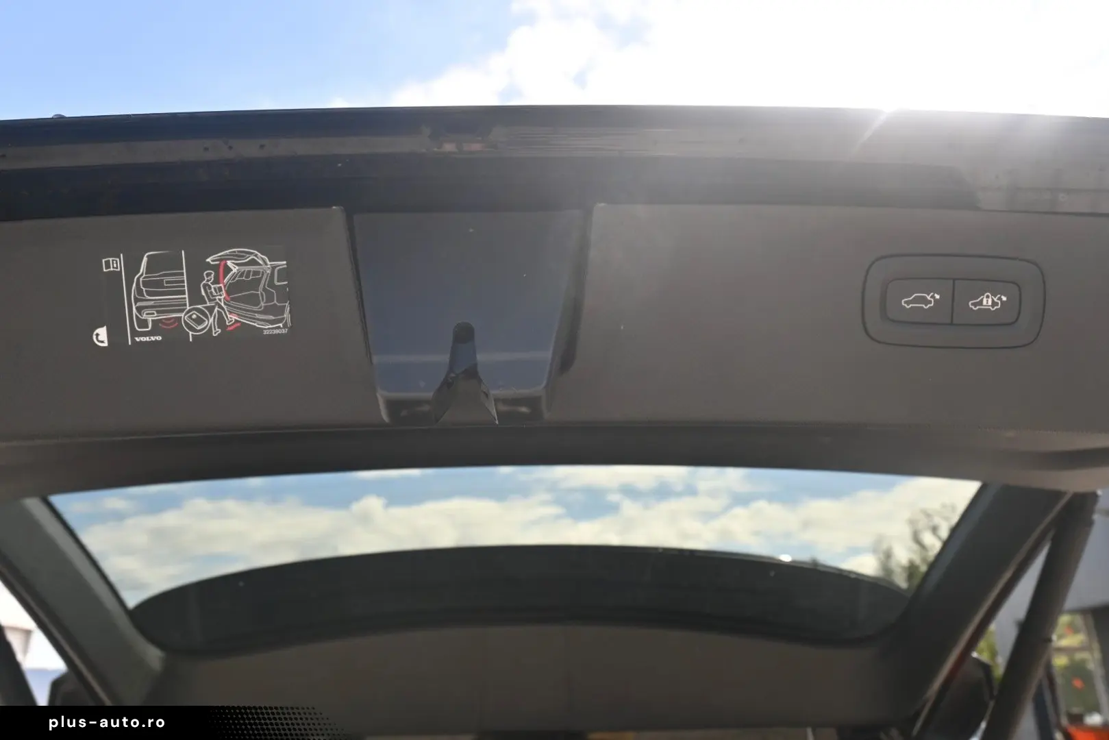 VOLVO XC90 T8 AWDUltimate Dark Recharge Plug-In Hybrid
