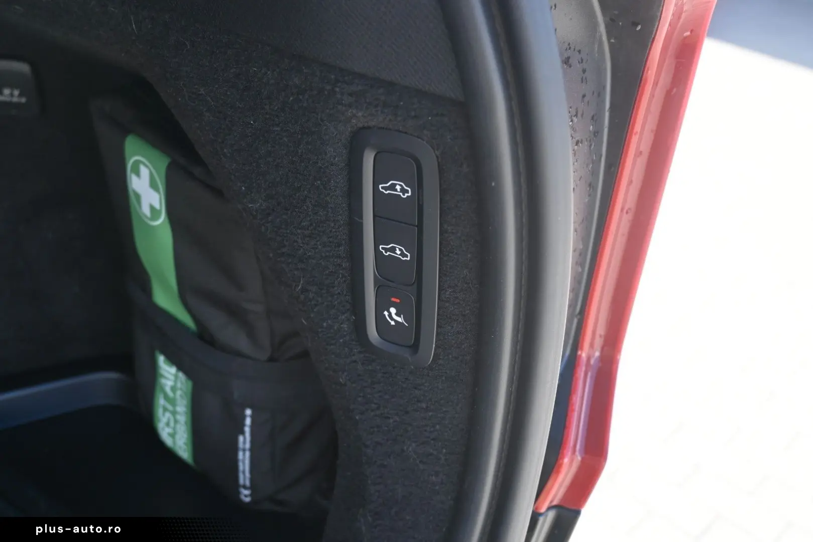 VOLVO XC90 T8 AWDUltimate Dark Recharge Plug-In Hybrid