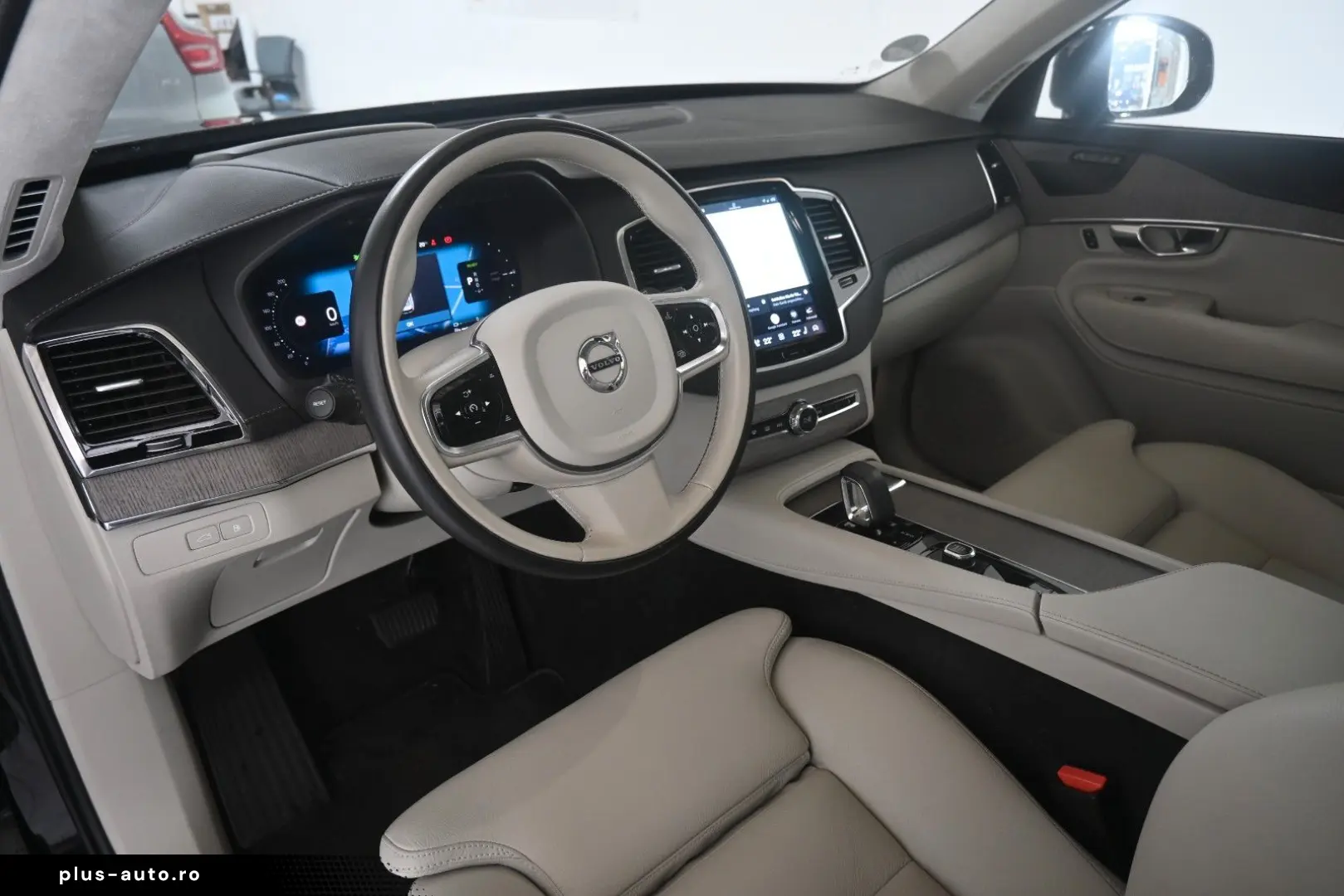 VOLVO XC90 T8 AWDUltimate Dark Recharge Plug-In Hybrid