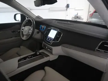 VOLVO XC90 T8 AWDUltimate Dark Recharge Plug-In Hybrid