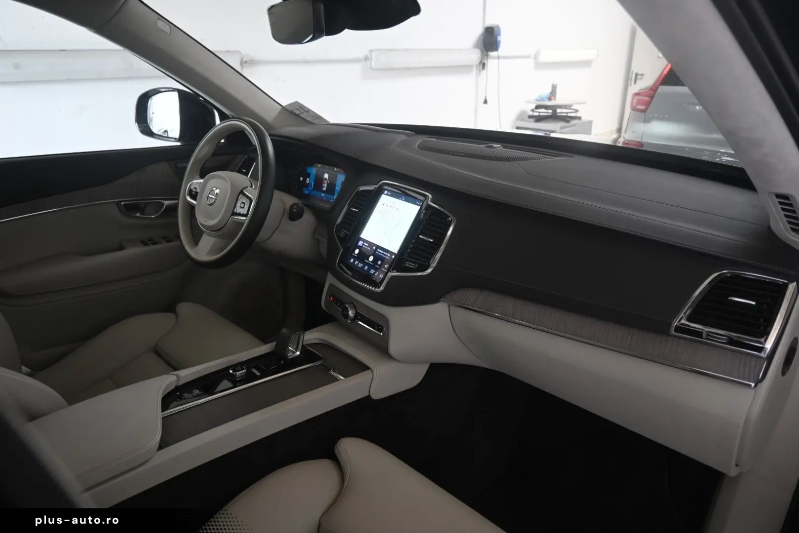 VOLVO XC90 T8 AWDUltimate Dark Recharge Plug-In Hybrid