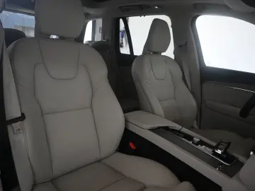 VOLVO XC90 T8 AWDUltimate Dark Recharge Plug-In Hybrid