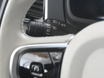 VOLVO XC90 T8 AWDUltimate Dark Recharge Plug-In Hybrid