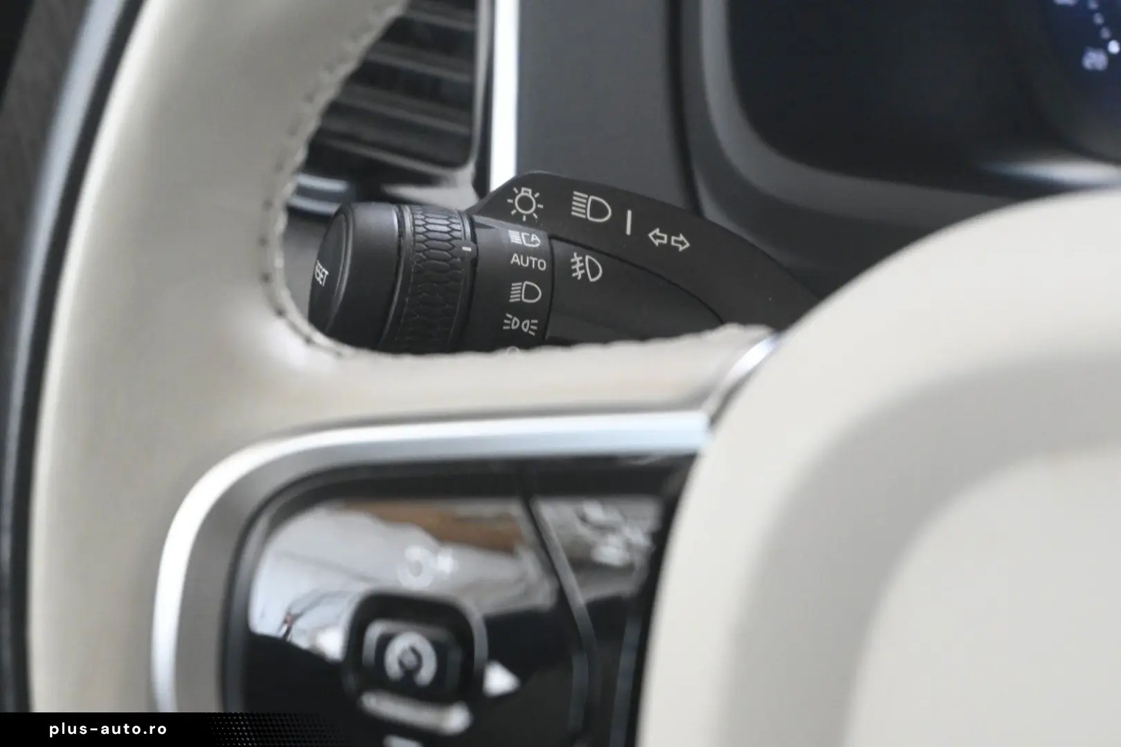 VOLVO XC90 T8 AWDUltimate Dark Recharge Plug-In Hybrid