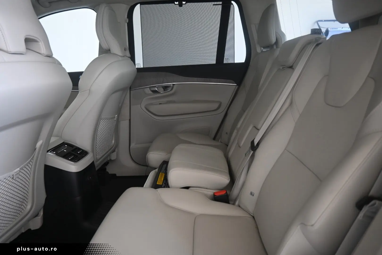 VOLVO XC90 T8 AWDUltimate Dark Recharge Plug-In Hybrid