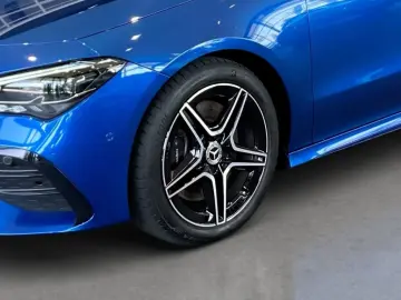 MERCEDES-BENZ CLA 250 4M AMG Line Premium Night Pano DISTR
