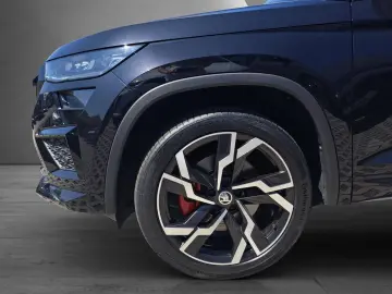 SKODA Kodiaq RS 4x4 2.0 TSI DSG AHK Navi Panodach