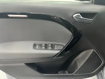MERCEDES-BENZ EQT 200