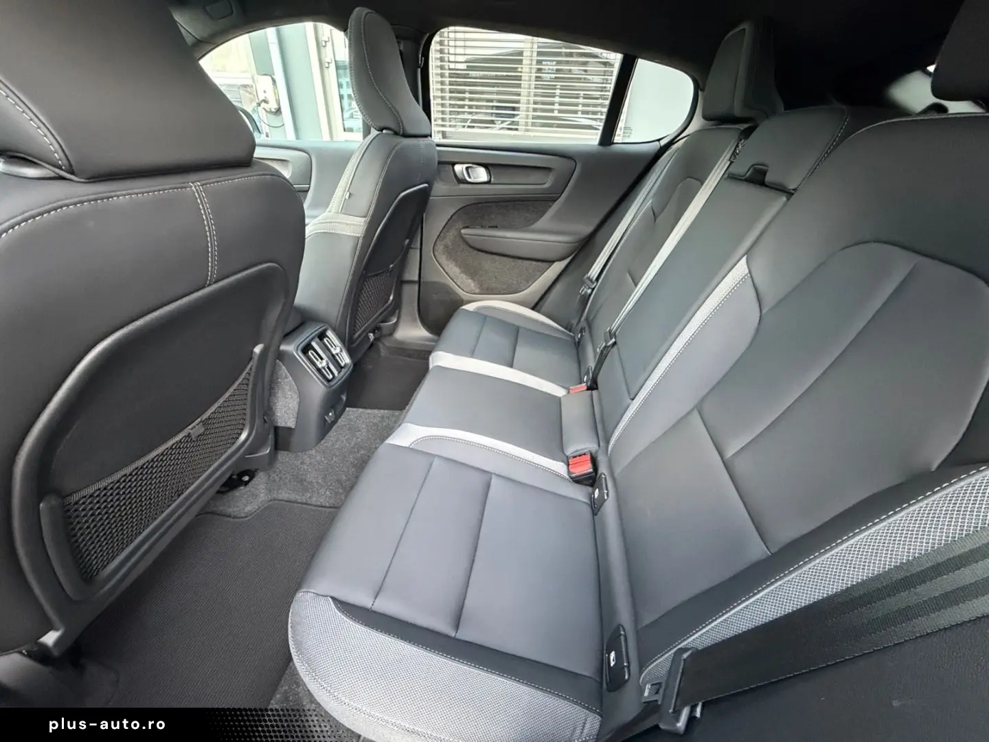 VOLVO C40 Ultimate Recharge Pure Electric AWD