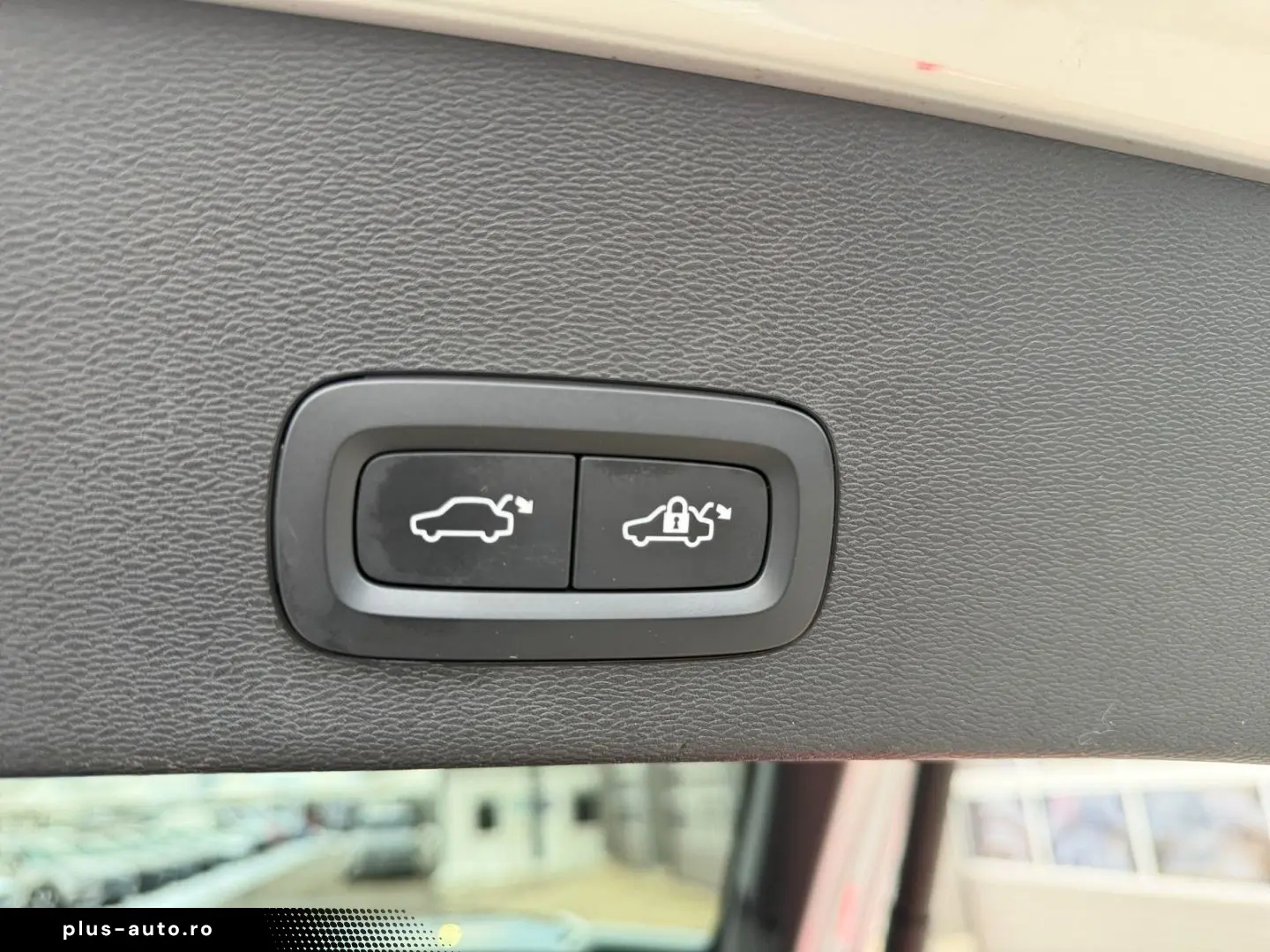 VOLVO C40 Ultimate Recharge Pure Electric AWD