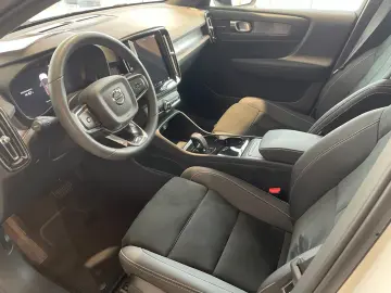VOLVO C40 Ultimate Recharge Pure Electric 2WD