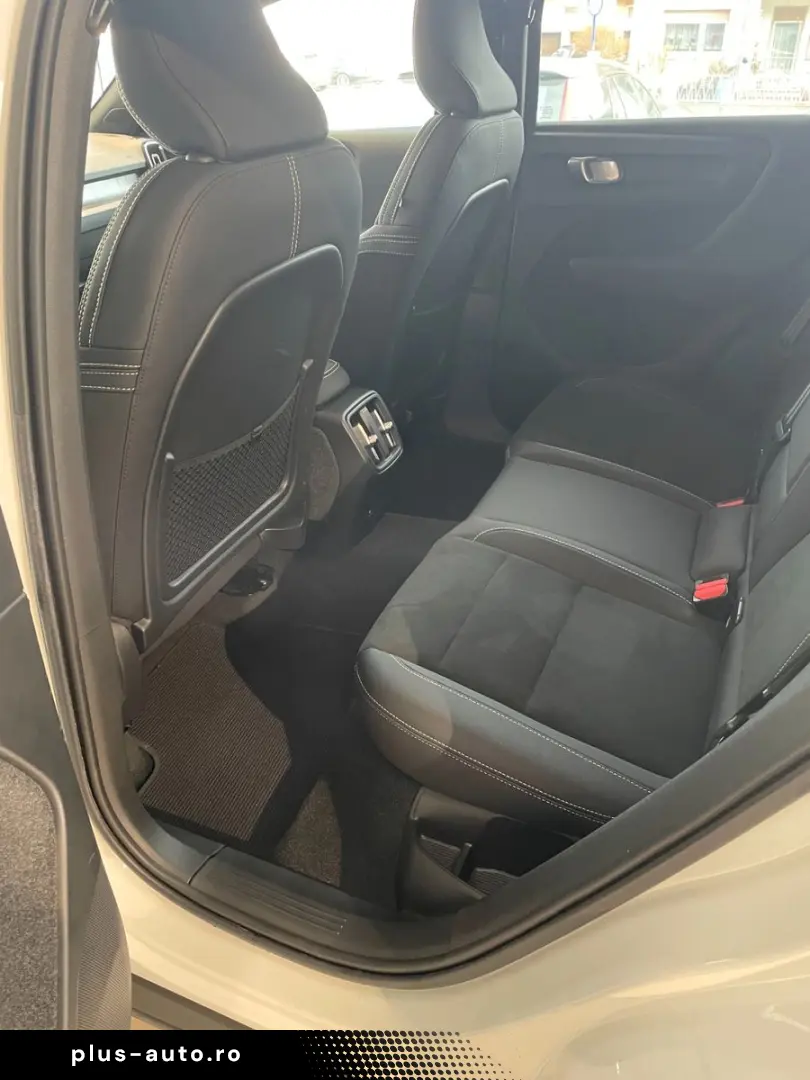 VOLVO C40 Ultimate Recharge Pure Electric 2WD