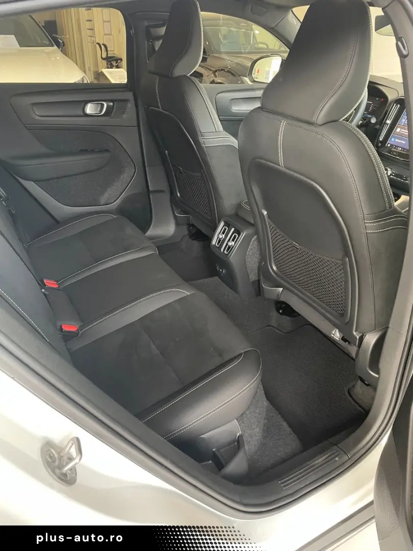 VOLVO C40 Ultimate Recharge Pure Electric 2WD