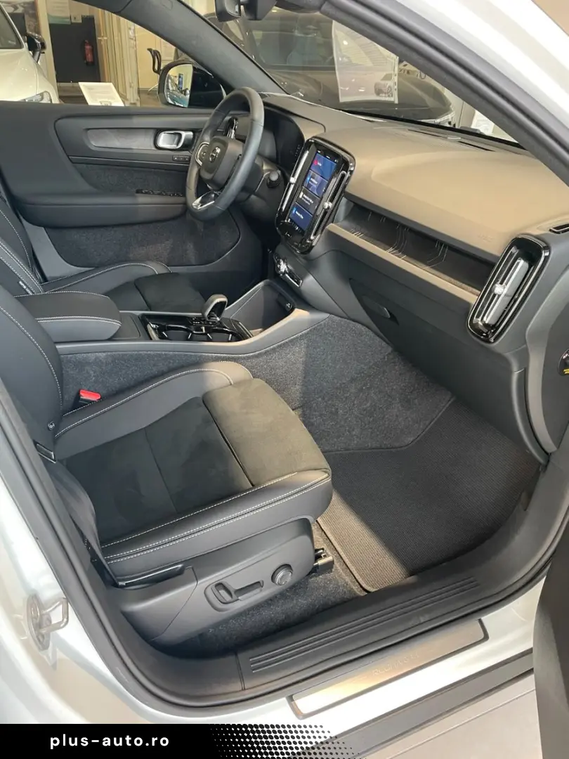 VOLVO C40 Ultimate Recharge Pure Electric 2WD