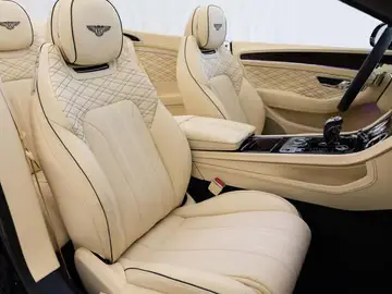 Bentley Continental GTC (MY26)