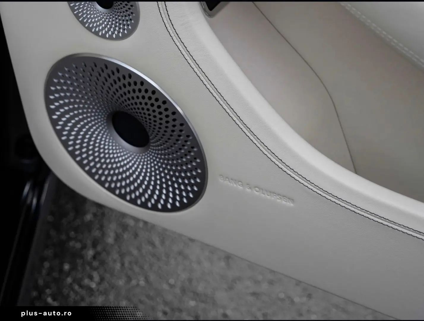 Bentley Continental GTC Azure Welcome Lamps  Bang & Oluf