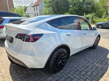 TESLA Model Y RWD Ryzen! SoH 95 5%! 1.HAND! 28TKM!