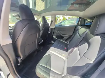 TESLA Model Y RWD Ryzen! SoH 95 5%! 1.HAND! 28TKM!