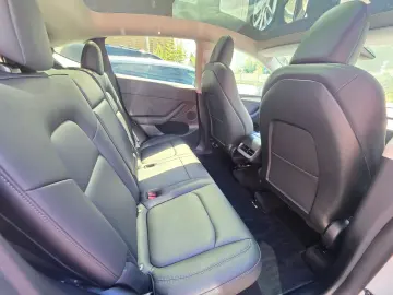 TESLA Model Y RWD Ryzen! SoH 95 5%! 1.HAND! 28TKM!