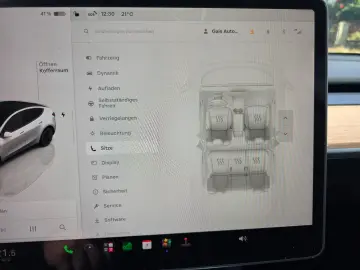 TESLA Model Y RWD Ryzen! SoH 95 5%! 1.HAND! 28TKM!
