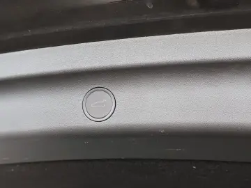 TESLA Model Y Long Range Dual AWD AUTOPILOT 3 PANO