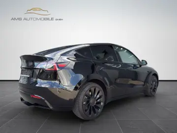 TESLA Model Y Long Range Dual AWD 21 ZOLL STANDHEIZUNG