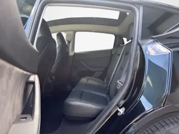 TESLA Model Y Long Range Dual AWD 21 ZOLL STANDHEIZUNG