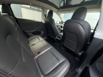 TESLA Model Y Long Range Dual AWD 21 ZOLL STANDHEIZUNG