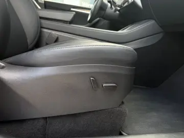 TESLA Model Y Long Range Dual AWD 21 ZOLL STANDHEIZUNG