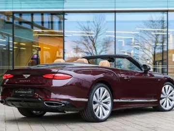 Bentley Continental GTC Azure MY26