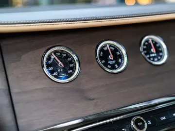 Bentley Continental GTC Azure MY26