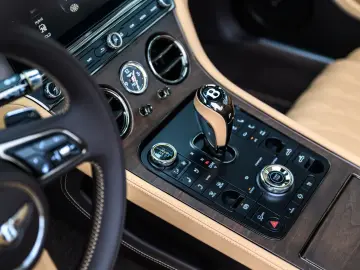 Bentley Continental GTC Azure MY26