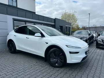 TESLA Model Y SR Juniper Premium 1.Hand