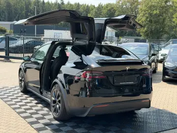 TESLA MODEL X PLAID   ENHANCED AUTOPILOT   6 SEATER