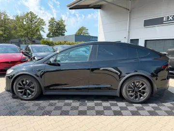 TESLA MODEL X PLAID   ENHANCED AUTOPILOT   6 SEATER