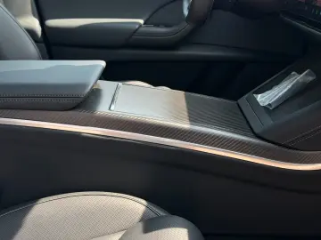 TESLA MODEL X PLAID   ENHANCED AUTOPILOT   6 SEATER