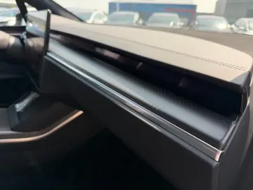TESLA MODEL X PLAID   ENHANCED AUTOPILOT   6 SEATER